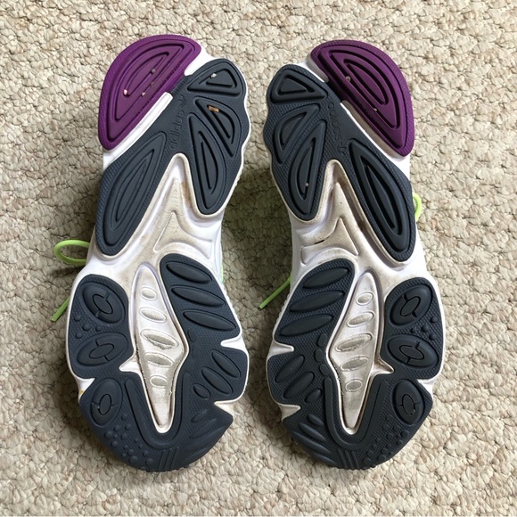 Ladies adidas 2098_OZ:WEEGO_ADIPRENE sneakers. Size 8.5. Purple/lime green - Picture 2 of 7